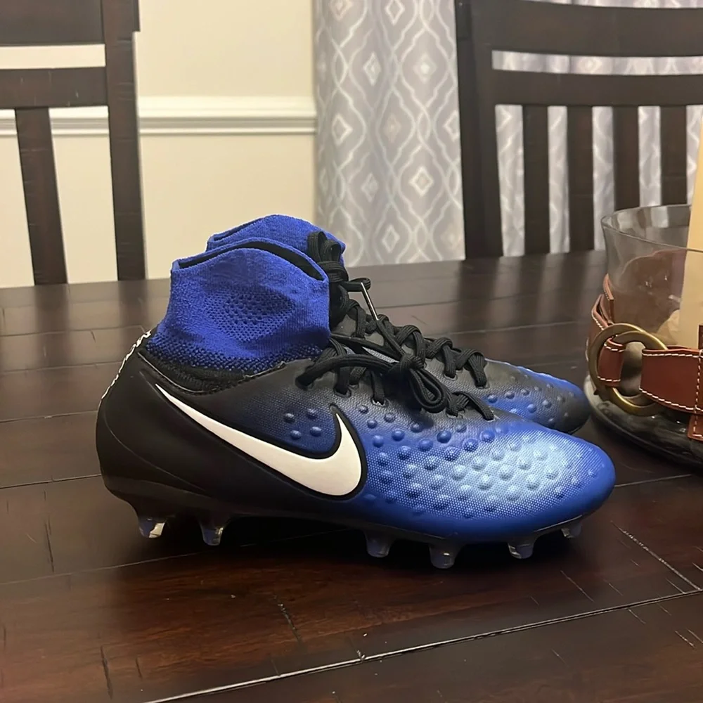 Nike JR Magista Obra II FG Soccer Cleats Shoes new 844410 015 Youth Boys 4.5
